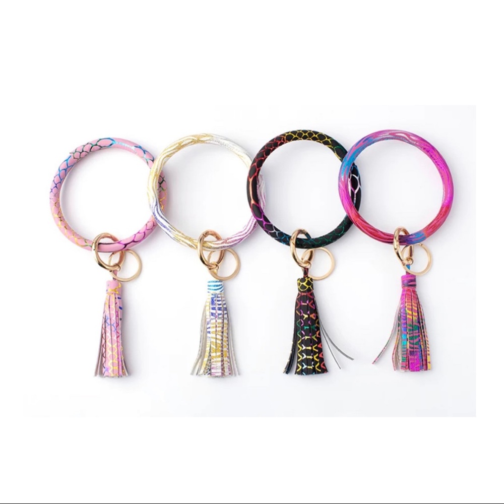 KEYCHAIN TASSEL BRACELET KEYRING